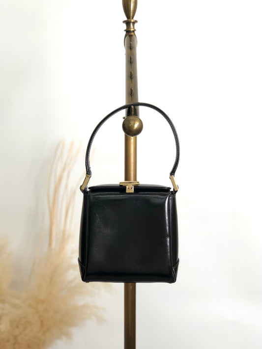 GUCCI Logo Small Handbag Black Vintage xwdrnw