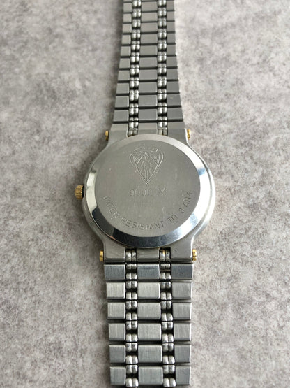 GUCCI Logo Quartz Watch Silver×Gold 9000M Vintage tr37i6