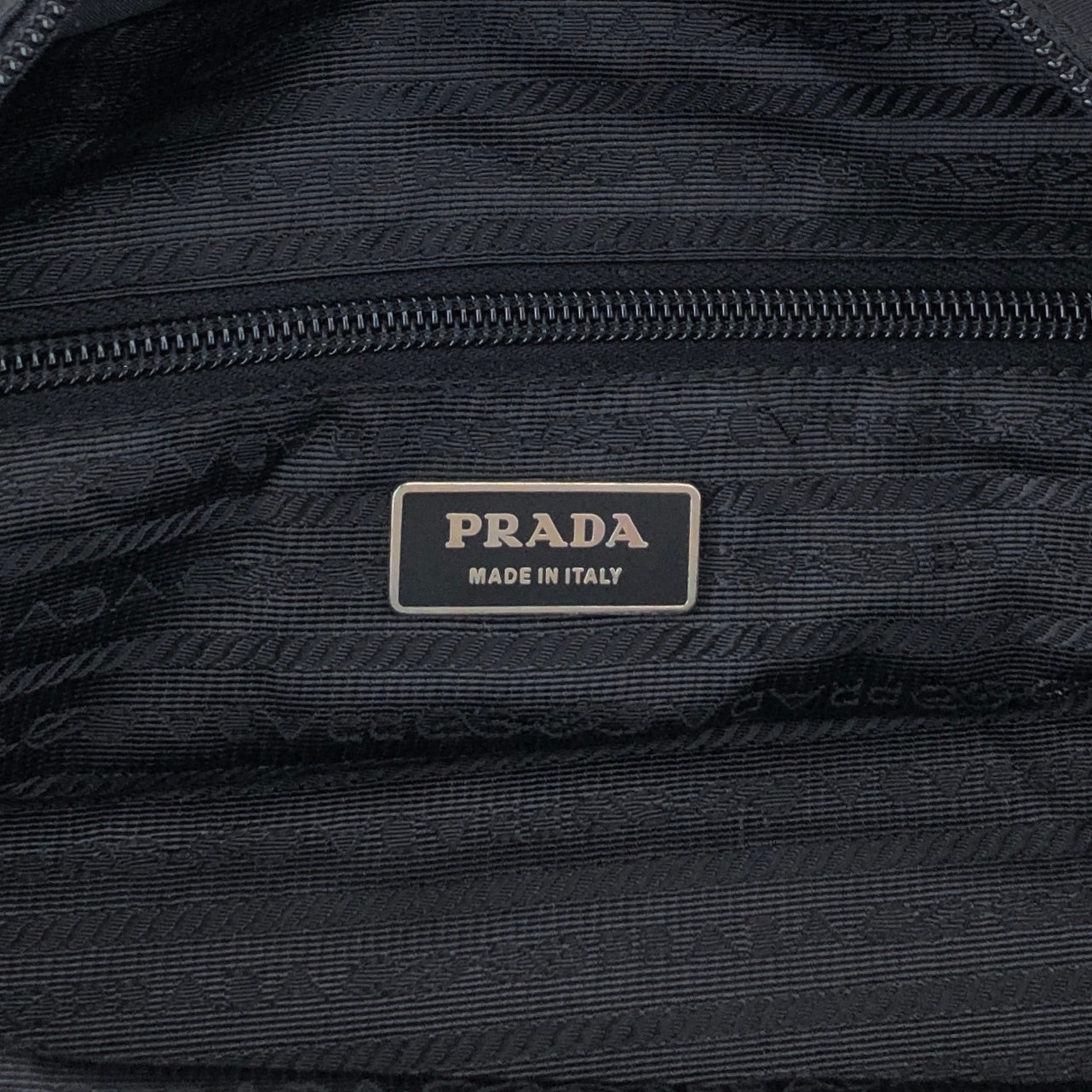 PRADA Tessuto Triangle Logo Totebag Black Vintage mbeuzk