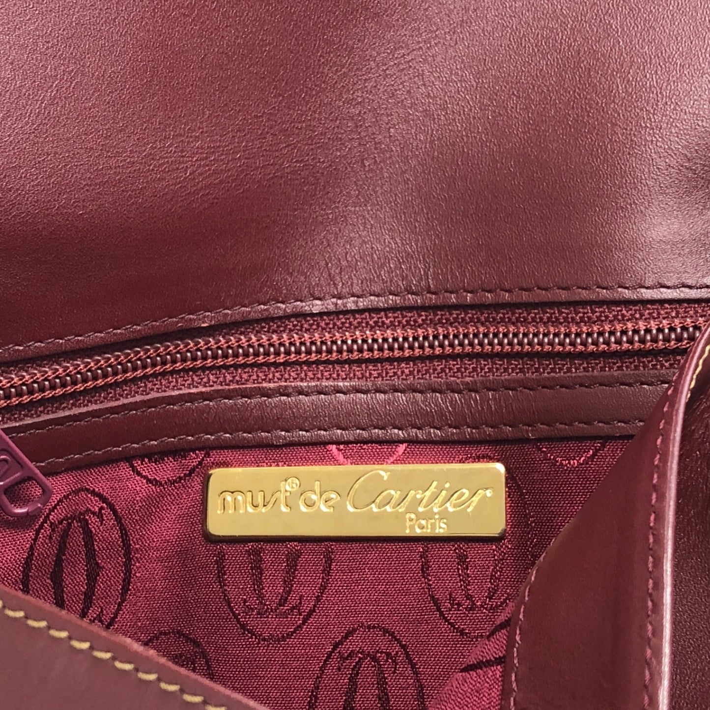 Cartier Front Buckle Shoulder bag Bordeaux Vintage vtcync