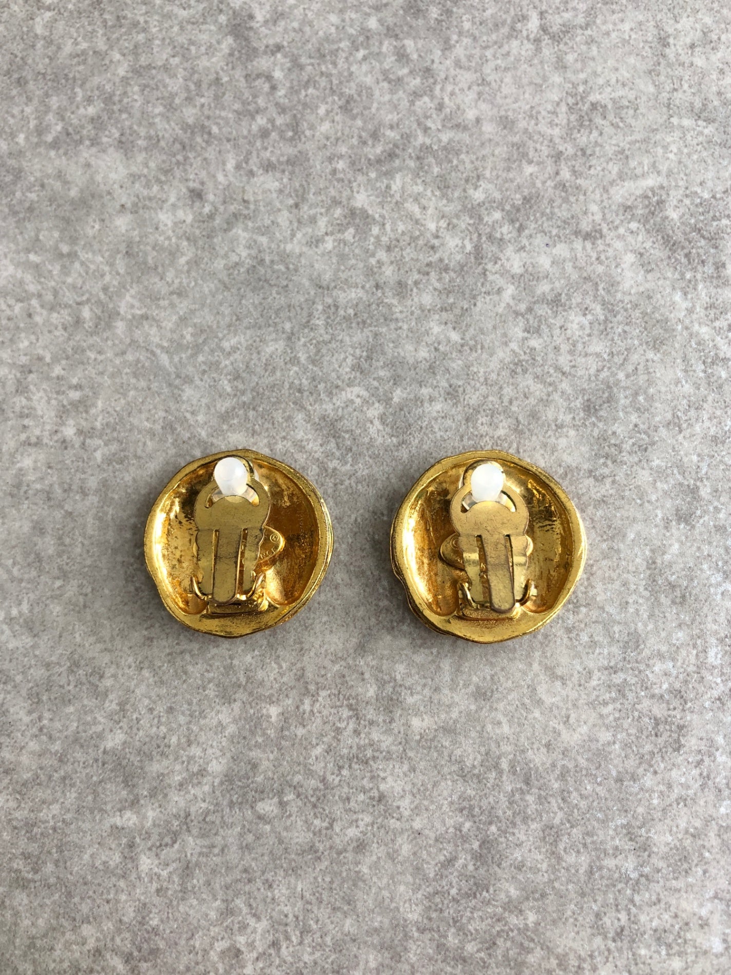 CHANEL Coco Mark Earrings Gold Vintage jdncgd