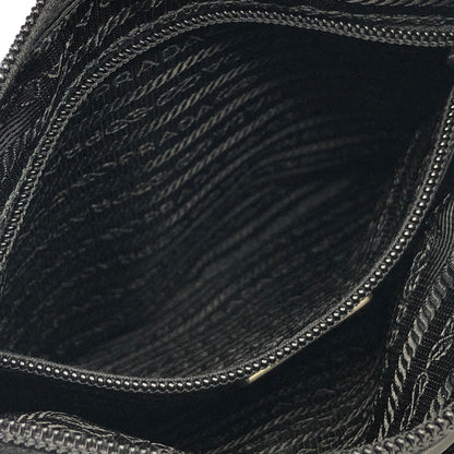 PRADA Triangle Logo Logo Motif Nylon Shoulder bag Black Vintage b8ck4u
