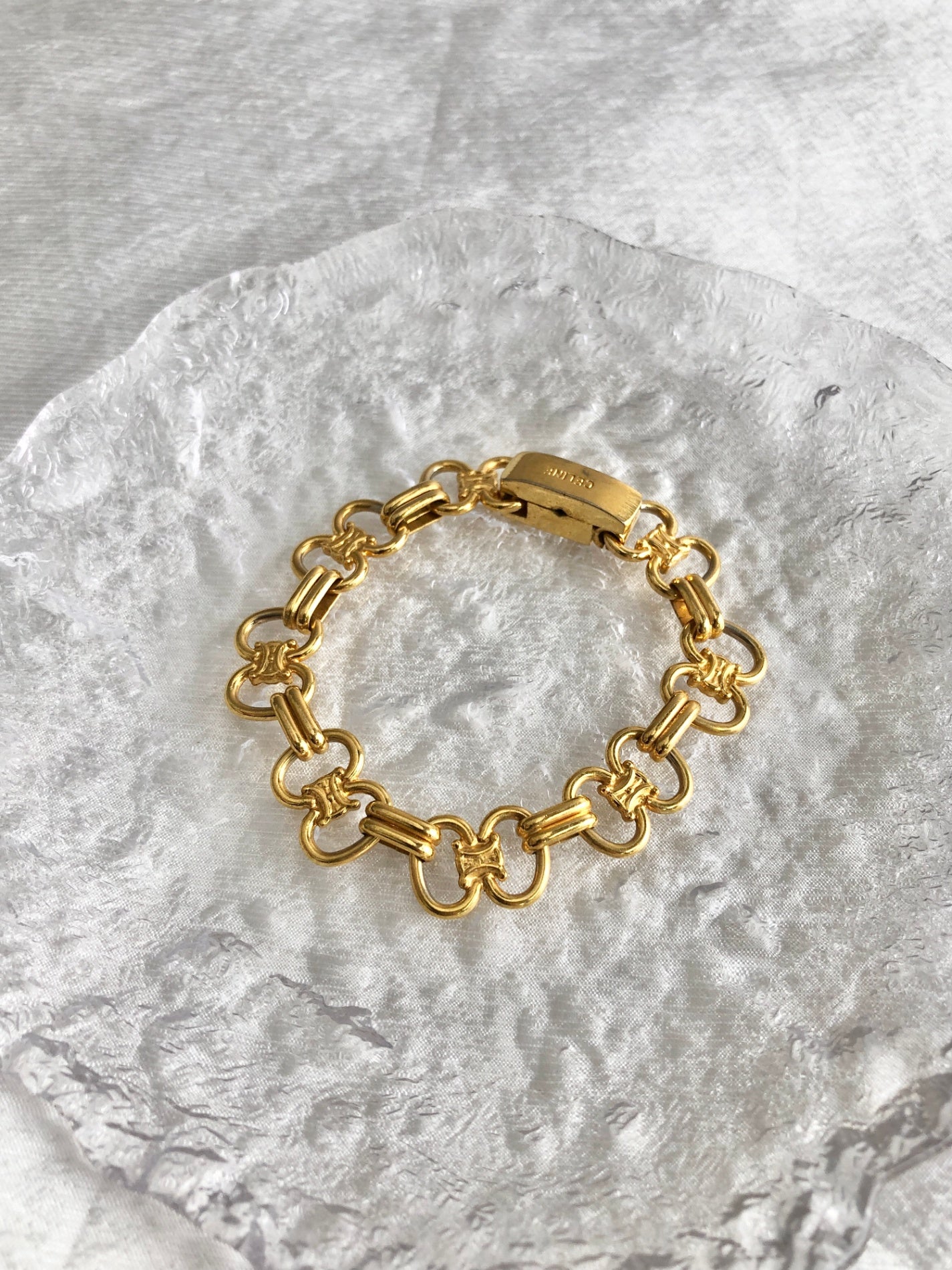 CELINE Triomphe Bracelet Gold Vintage jcvddc
