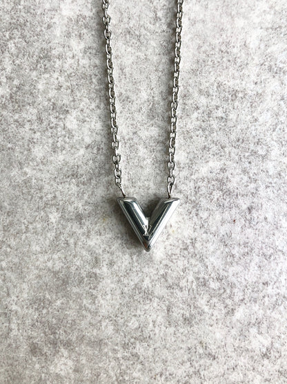 LOUIS VUITTON Necklace Silver Vintage wttc8c