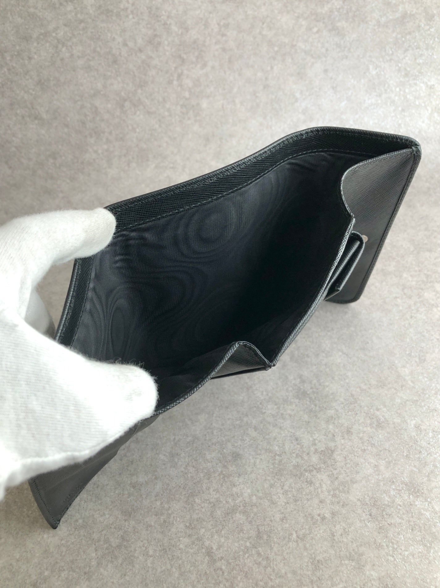 PRADA Logo  Folded Wallet Black Vintage gfnuwt