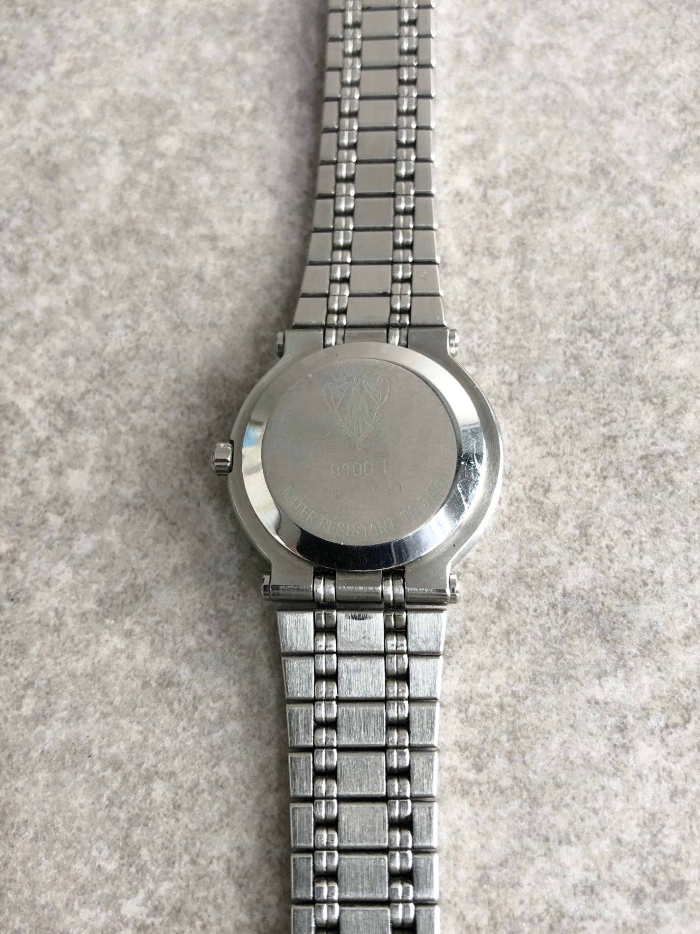 GUCCI Logo Watch Silver 9100L Vintage g8dhxw