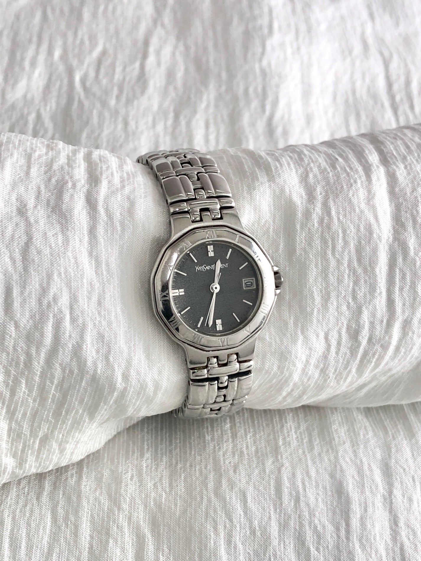 Vintage Yves Saint Laurent | VintageShop solo