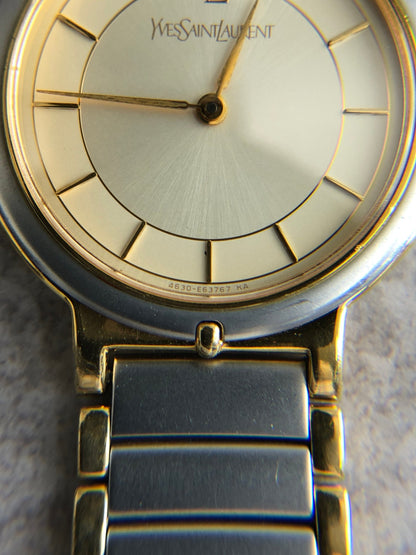 Yves Saint Laurent YSL Logo Quartz Watch Silver 4620-E62267 YO Vintage 73cef2