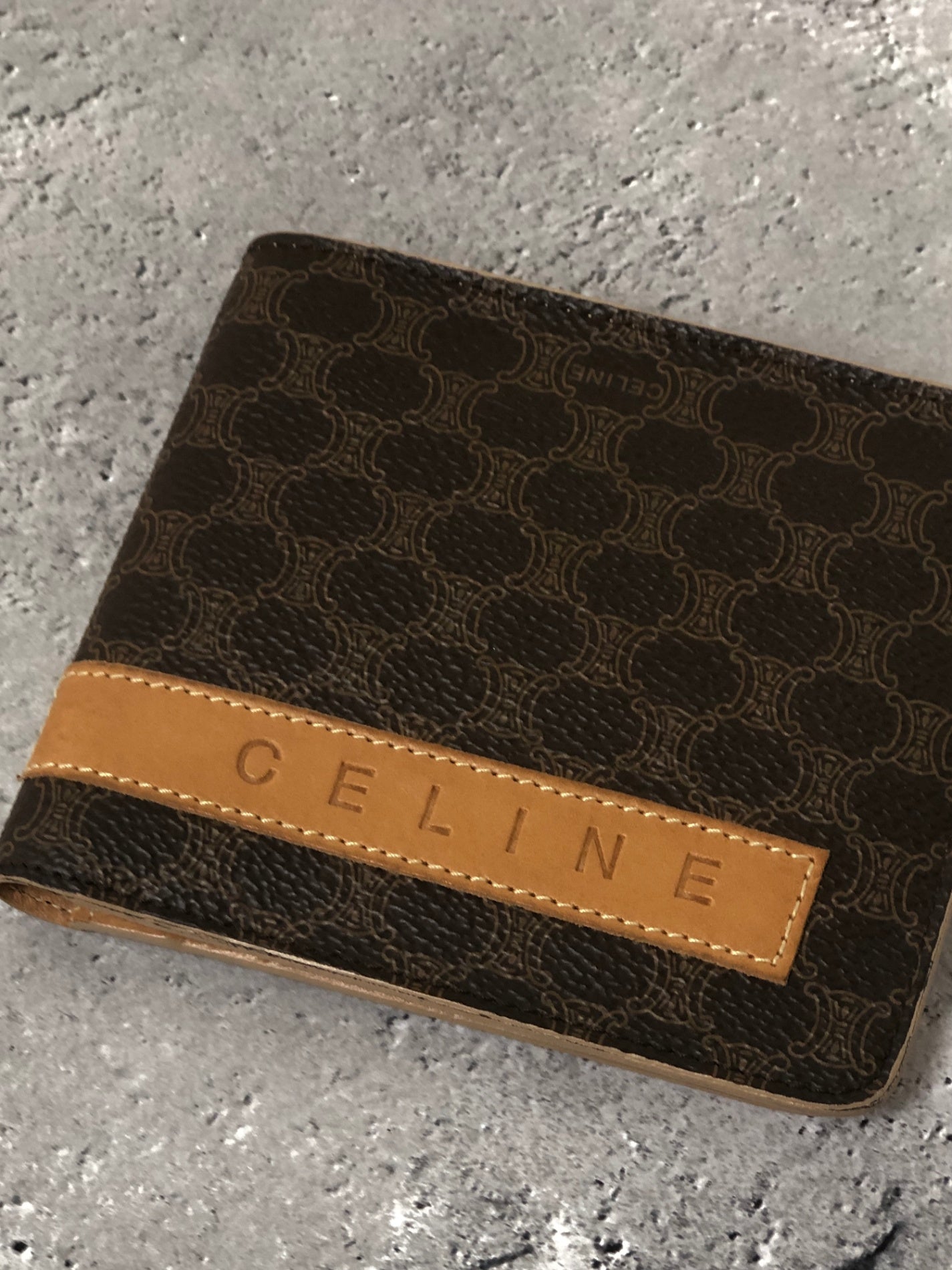 CELINE Macadam Blason Logo Folded Wallet Brown Vintage bvnn7k