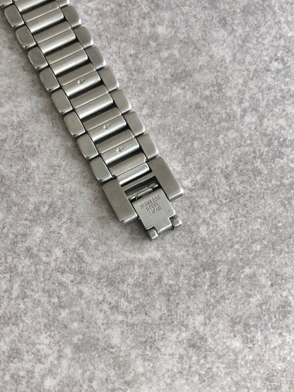 Yves Saint Laurent YSL Logo Quartz Watch Silver 6031-G11246 Vintage vcrgf8
