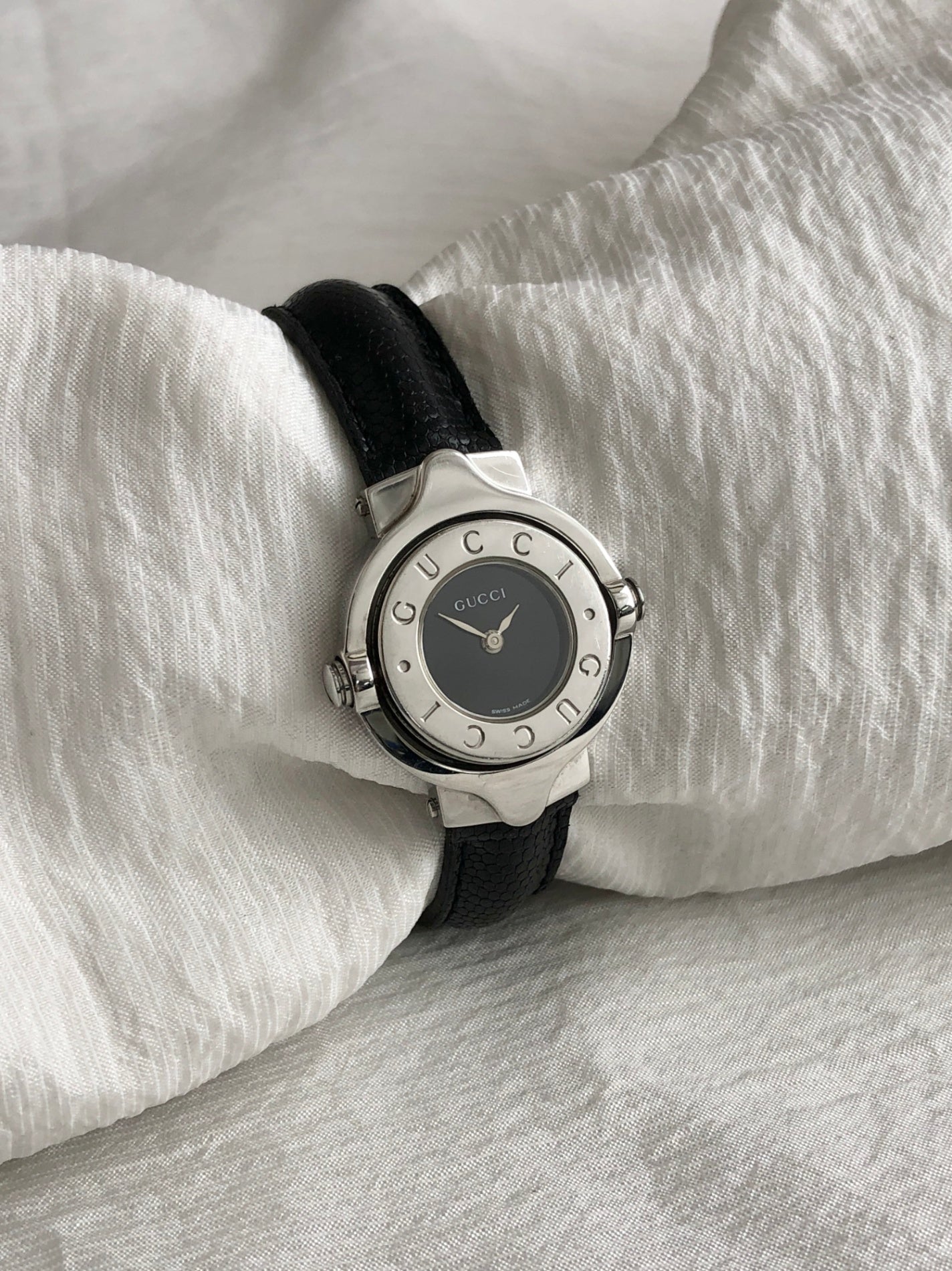 GUCCI Turn face Watch Silver×Black 6600L Vintage du6kys