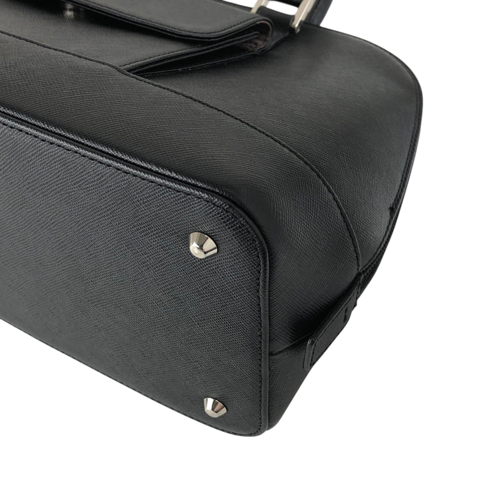 BURBERRY Logo Handbag Black Vintage w8bdiy – VintageShop solo
