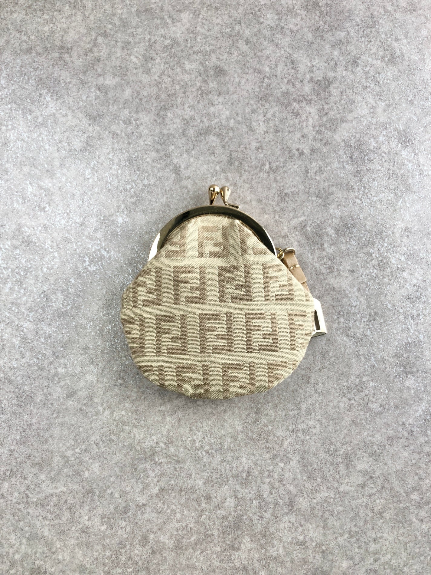 FENDI Zucchino Metal Clasp Coin Purse Beige Vintage fk2n4w