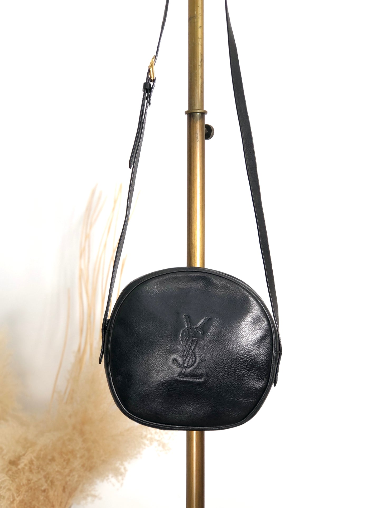 Yves Saint Laurent YSL Logo Stitch Shoulder bag Black Vintage n8ts56