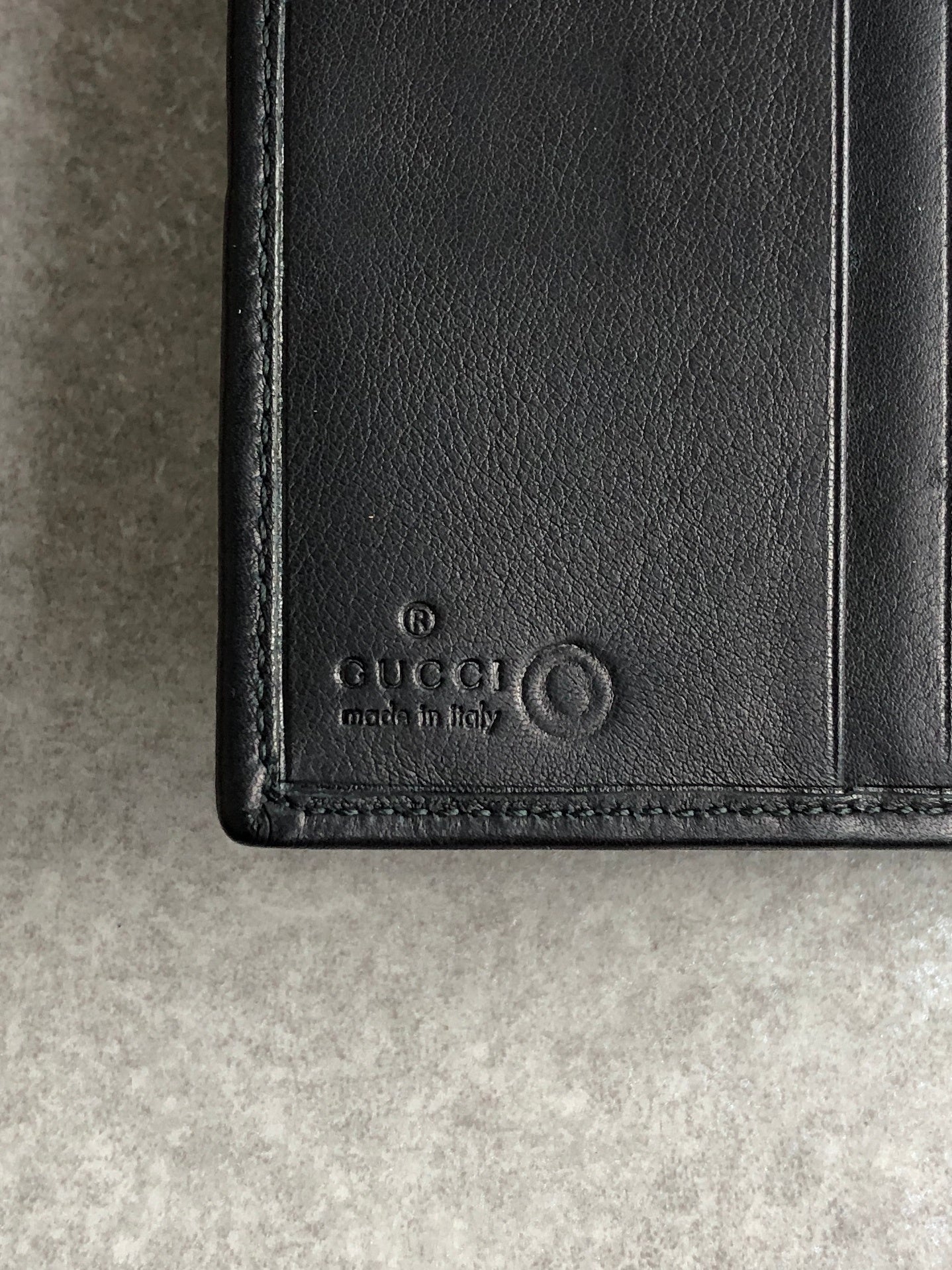 GUCCI GG logo Folded Wallet Black Vintage iy8zet