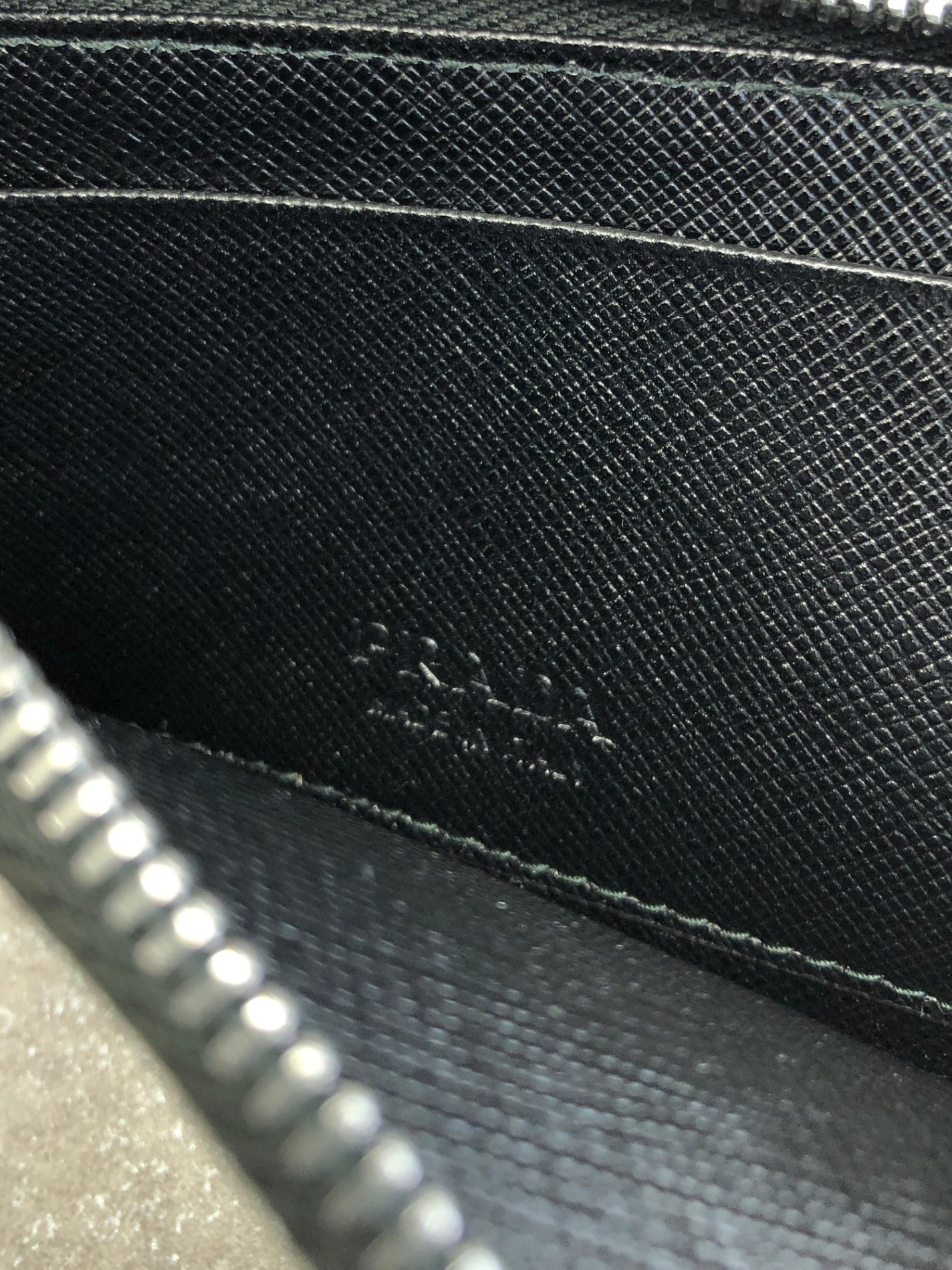 PRADA Logo Embossed Coin Purse Black Vintage sd5ziu