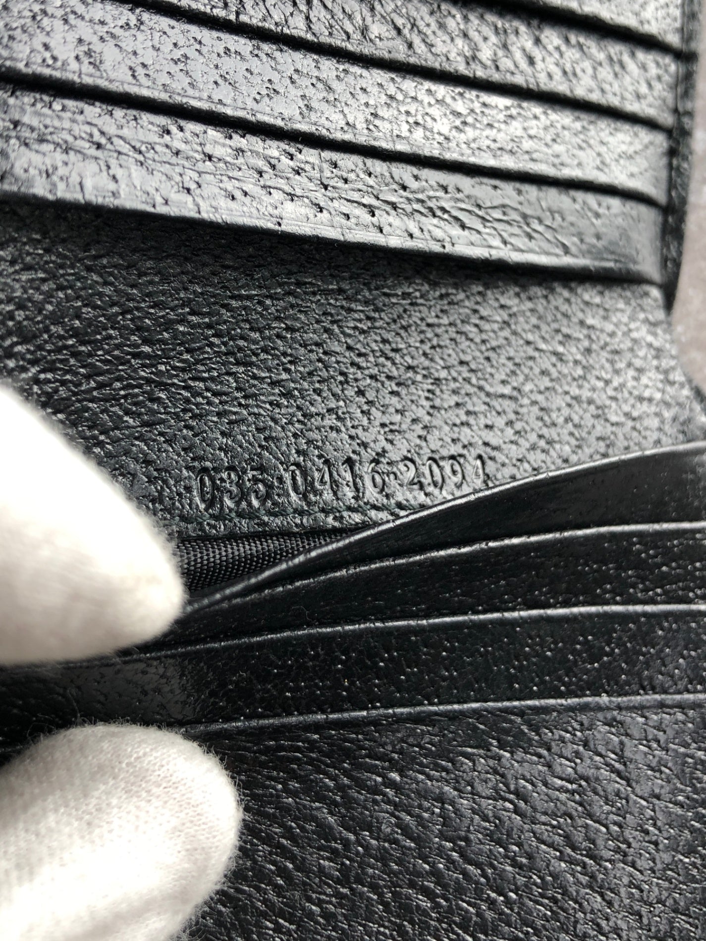 GUCCI Folded Wallet Black Vintage 8y2ge6