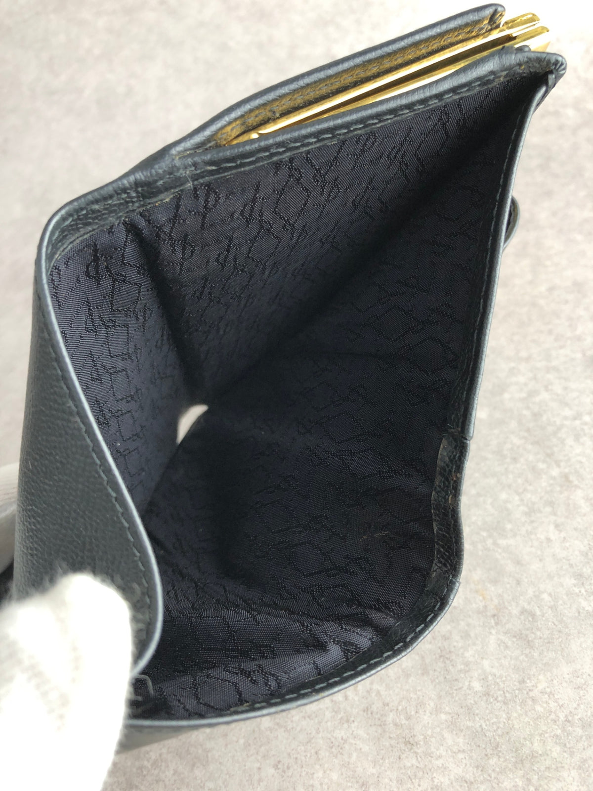 Yves Saint Laurent YSL Logo Folded Wallet Black Vintage 8mt2m4