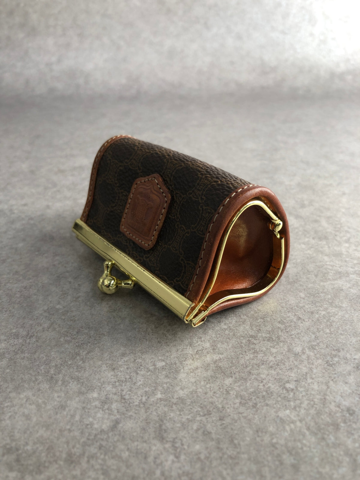 CELINE Macadam Blason Metal Clasp Coin Purse Brown Vintage m4dt4w