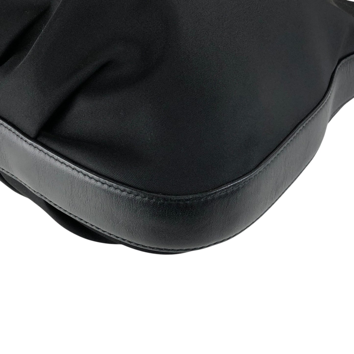 Salvatore Ferragamo Ribbon Shoulder bag Black Vintage n4v8km