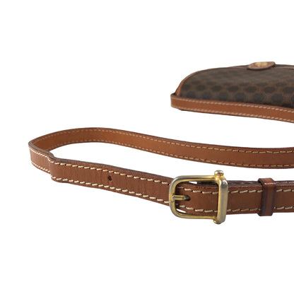 CELINE Macadam Triomphe Shoulder bag Brown Vintage eckras