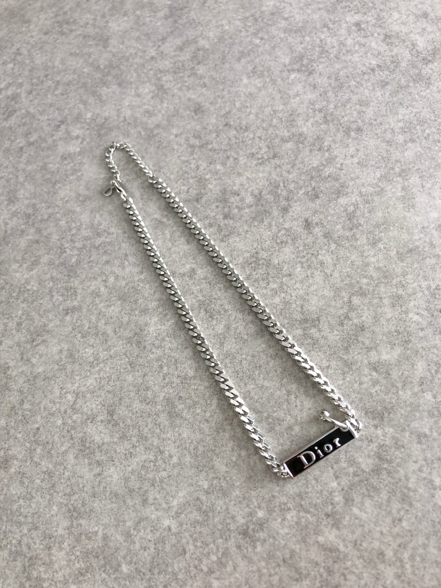 アクセサリー Christian Dior Logo silver necklace Christian Dior Silver Logo Plate Necklace | eBay