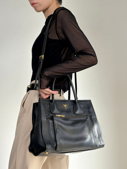 PRADA Triangle Logo Two-way Handbag Shoulder bag Black Vintage d2mxxu