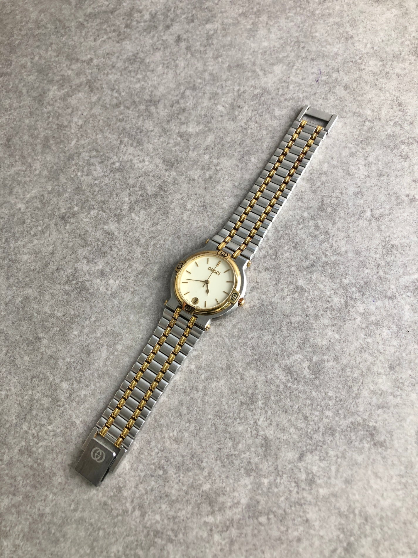 GUCCI Logo Watch Silver×Gold 9000M Vintage 2rigf4