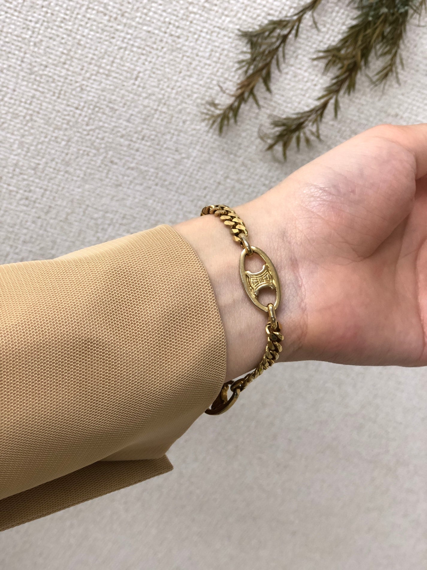 CELINE Blason Bracelet Gold Vintage phz2ic