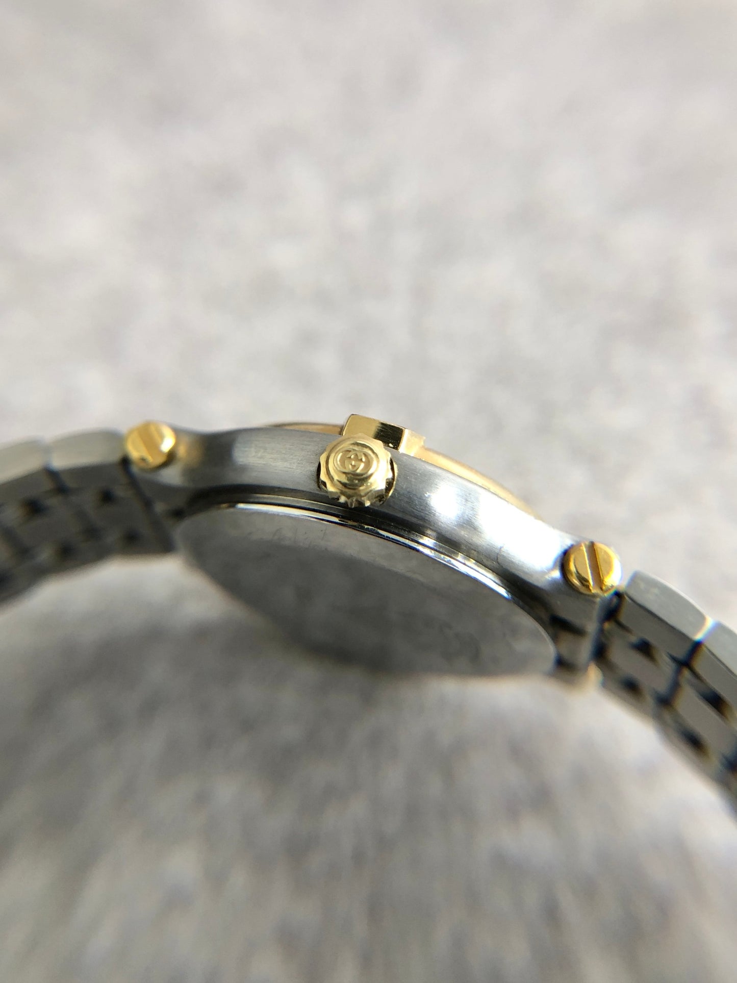 GUCCI Logo Quartz Watch Gold×Silver 9000L Vintage p5fncs