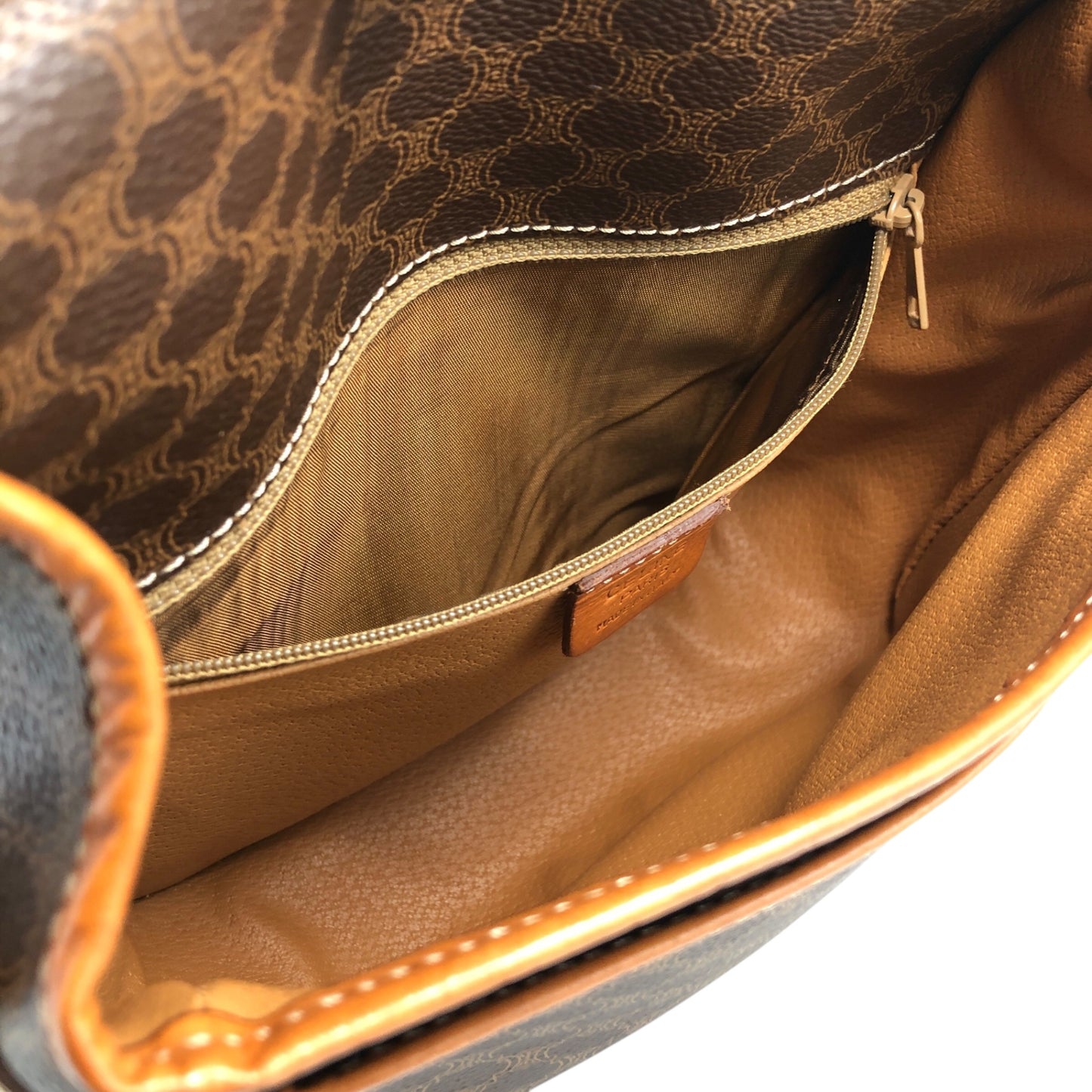 CELINE Macadam Blason Front Buckle Shoulder bag Brown Vintage bk3xcz