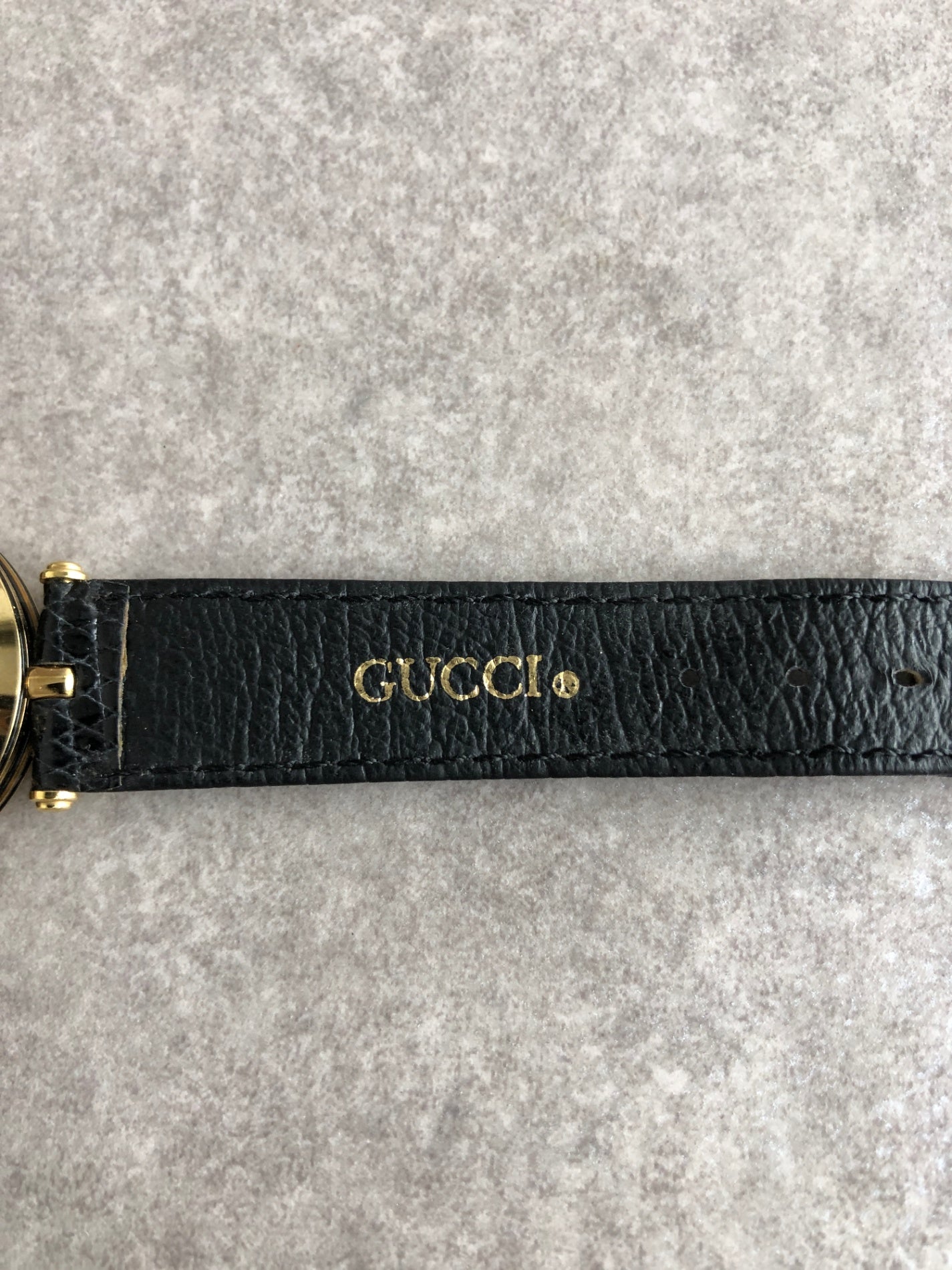 GUCCI Logo Watch Gold×Black Vintage 5nk33w