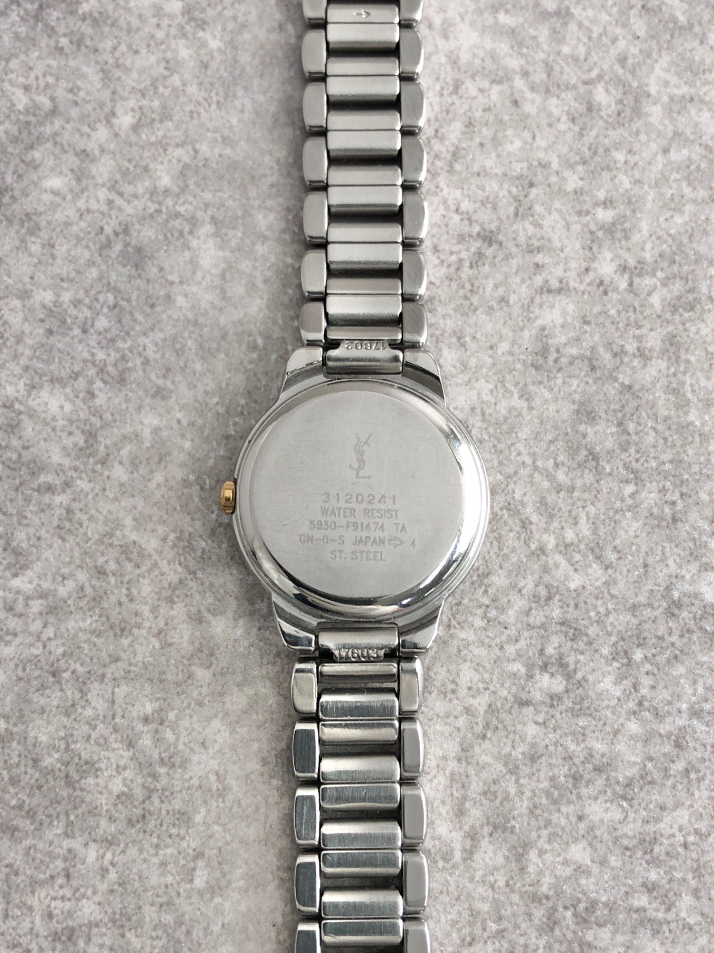 Yves Saint Laurent YSL Logo Quartz Watch Silver×Navy 5930-F91474 TA Vintage wg2id7