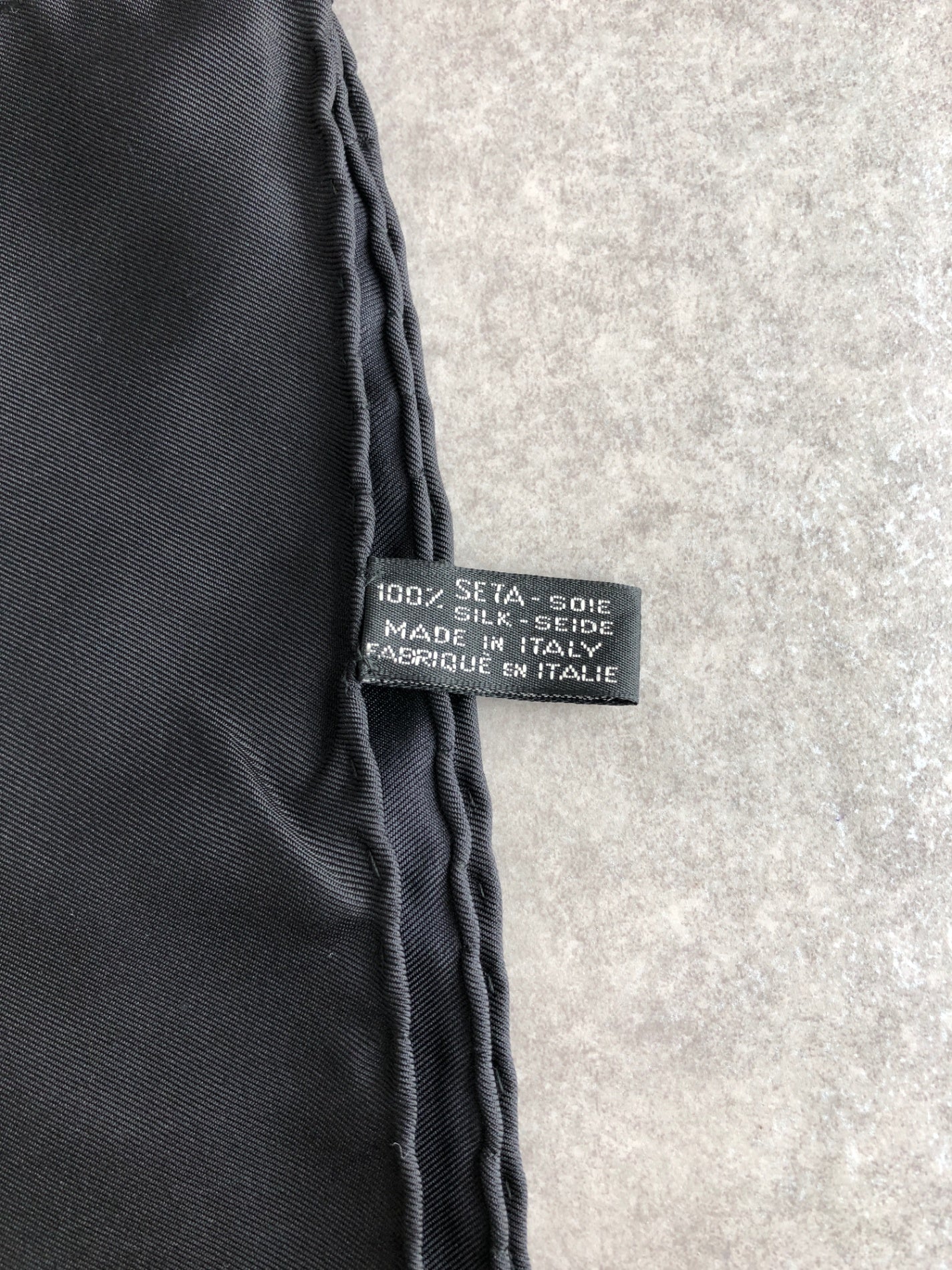 CELINE Triomphe Silk Scarf Black×Gold Vintage nbkia8