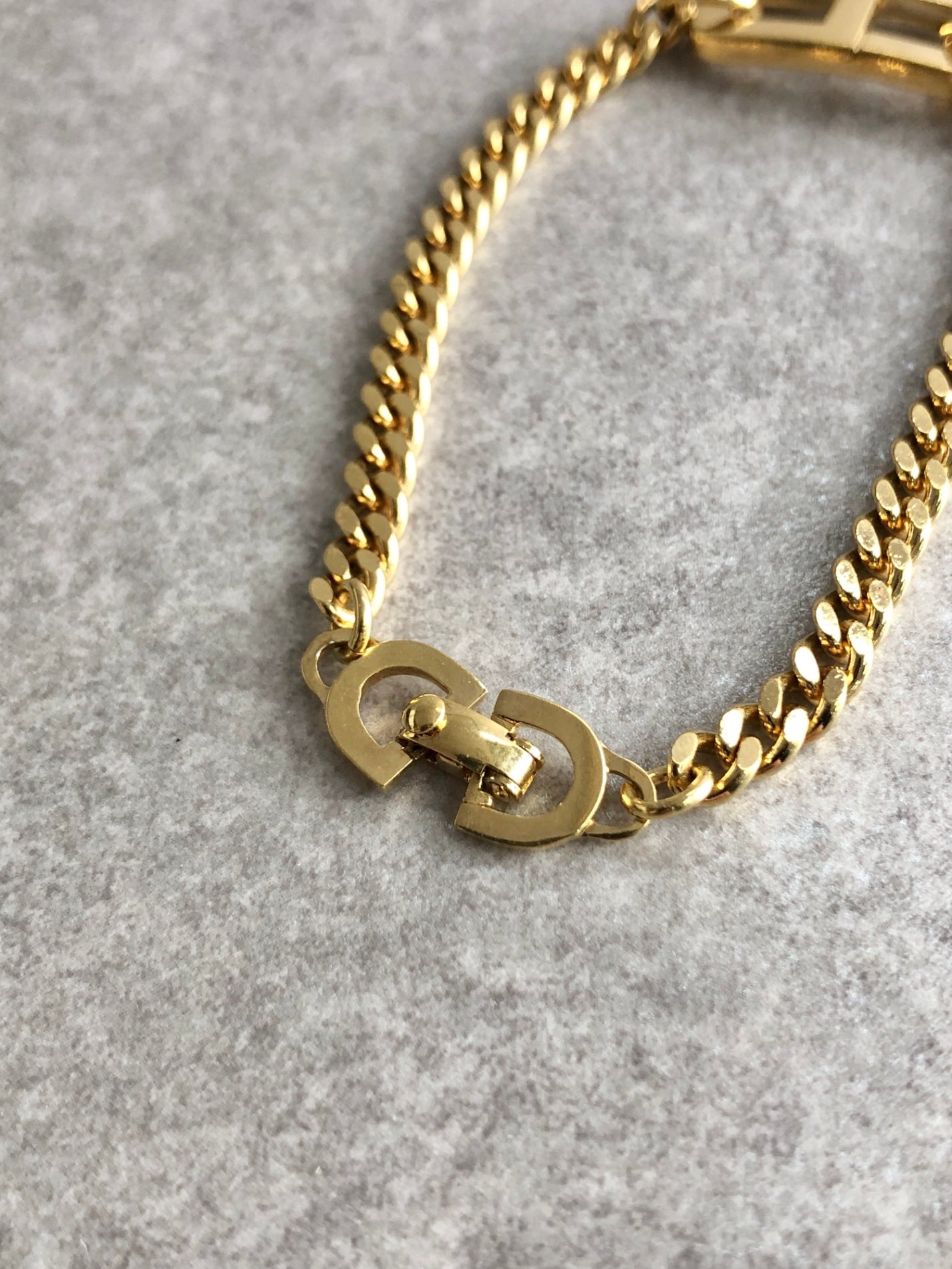 Christian Dior CD Logo Motif Bracelet Gold Vintage 67is3y
