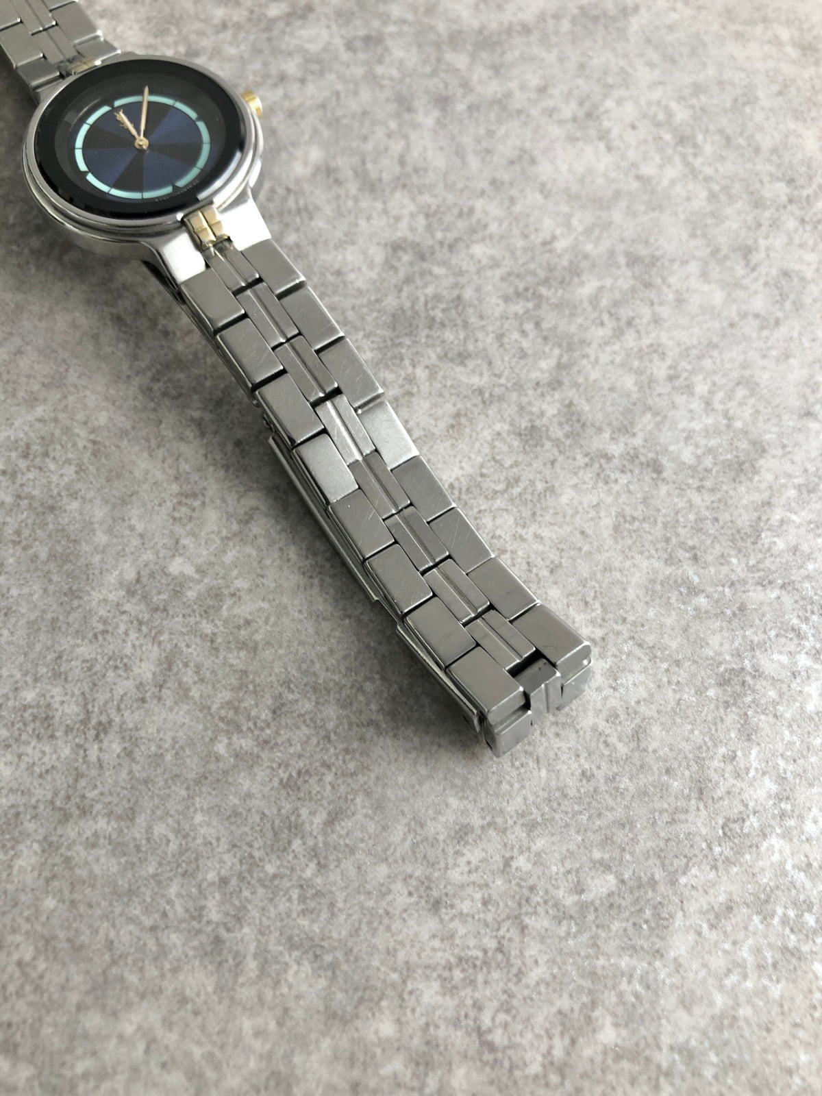 Yves Saint Laurent YSL Logo Quartz Watch Silver×Blue Vintage g2xkhm