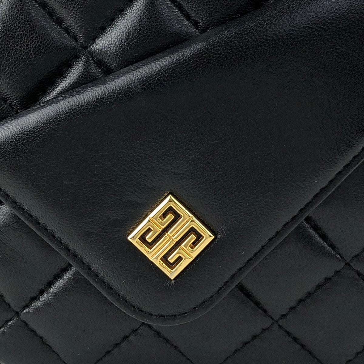 GIVENCHY Logo Tassel Chain Shoulder bag Black Vintage sgwgmf