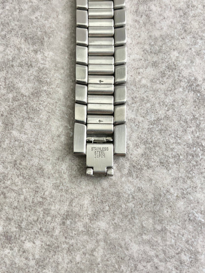 Yves Saint Laurent YSL Logo Quartz Watch Silver 4620-E66661Y Vintage pw6bed