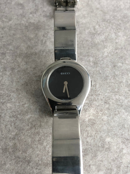 GUCCI Logo Quartz Watch Silver 6700L Vintage 7uaka3