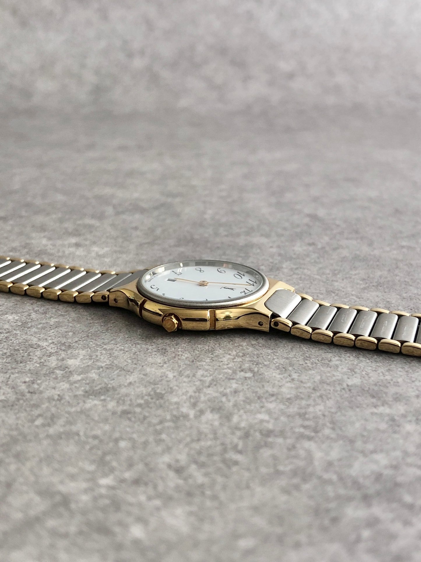 Yves Saint Laurent YSL Logo Watch Gold×Silver 566890 Vintage ais6sd
