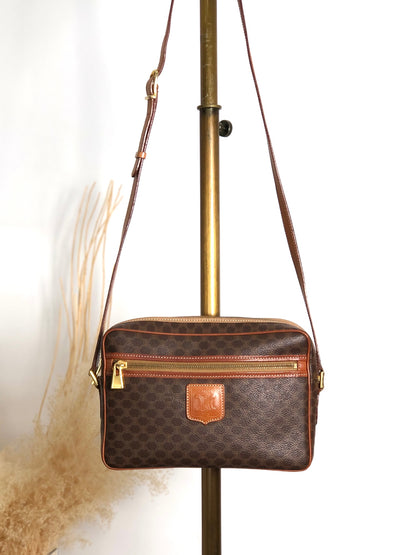 CELINE Macadam Blason Shoulder bag Brown Vintage 7dx72b