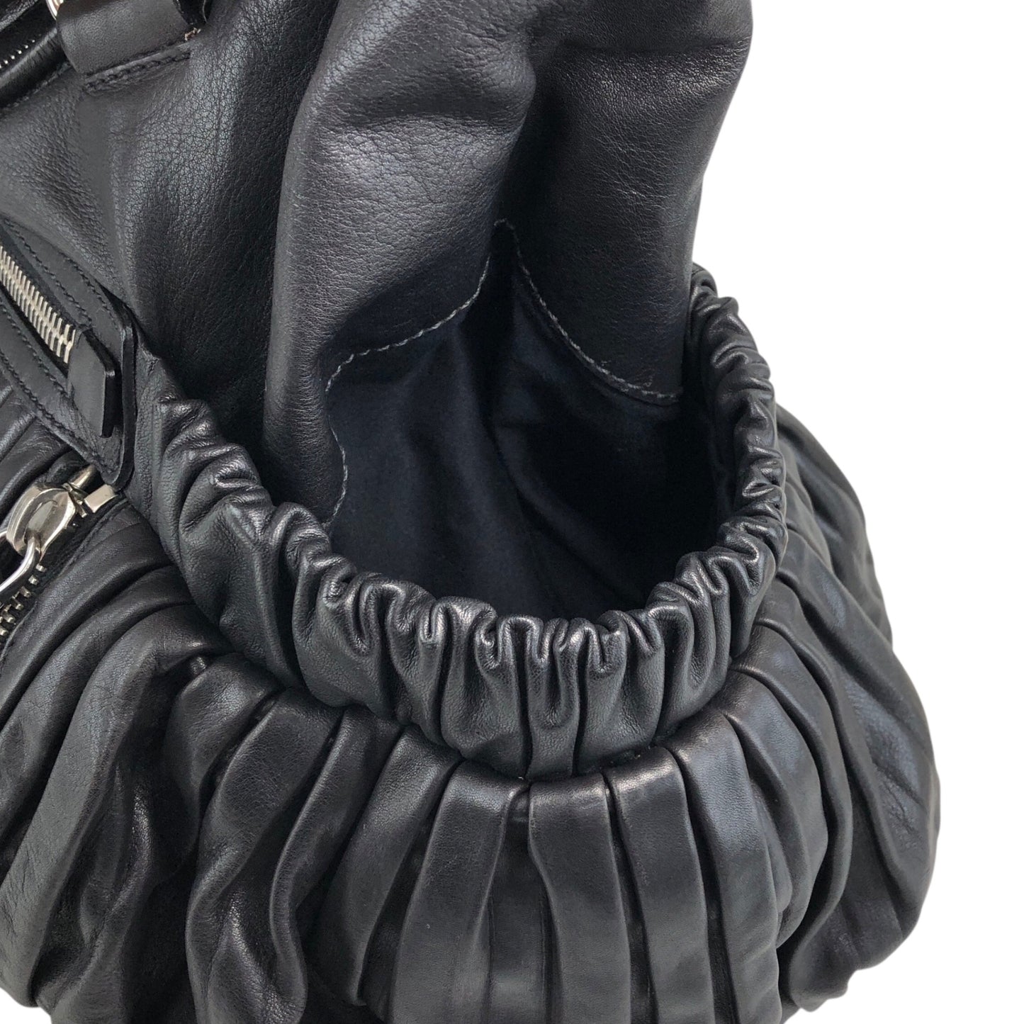 miumiu Front Zipper Handbag Totebag Black Vintage fx4ann