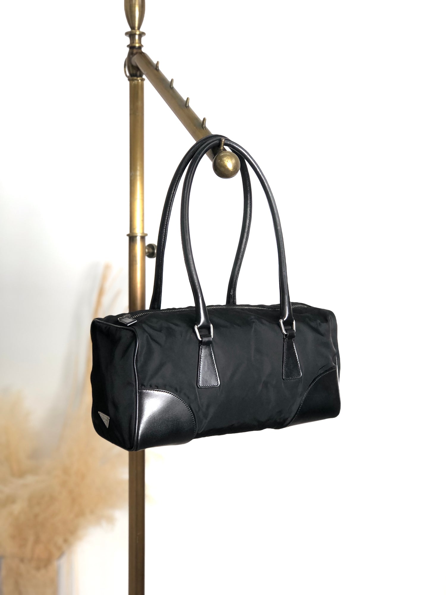 希少　prada プラダ　vintage leather hand bag Prada Vintage Black Nylon Leather Shoulder Bag with Plastic