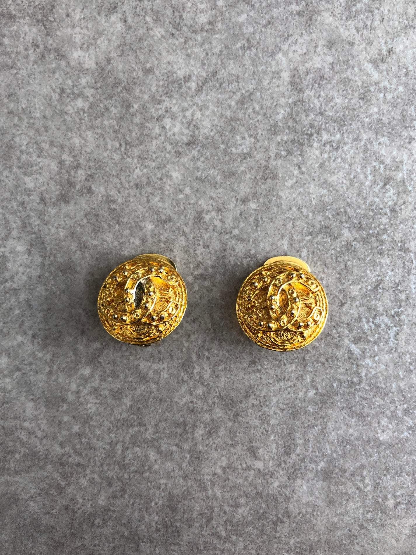 CHANEL Coco Mark Earrings Gold Vintage m28fxa