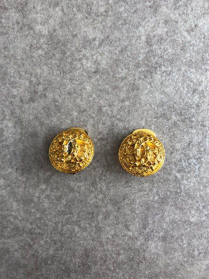 CHANEL Coco Mark Earrings Gold Vintage m28fxa