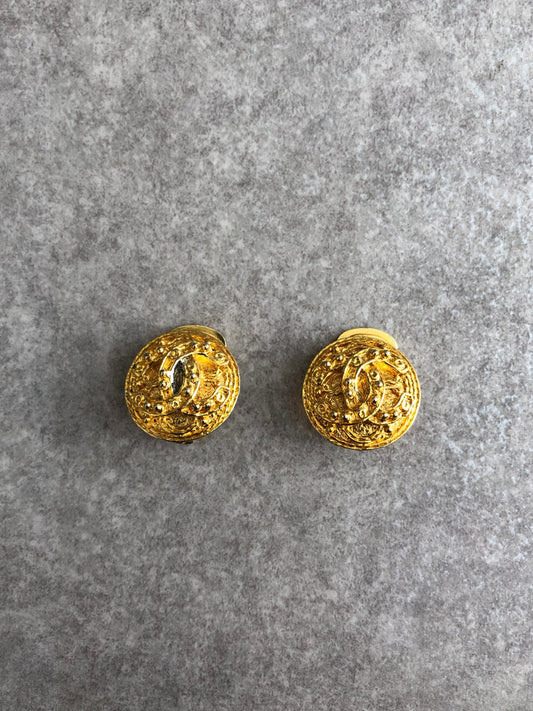 CHANEL Coco Mark Earrings Gold Vintage m28fxa