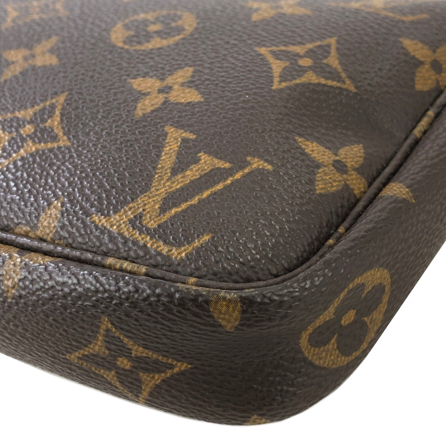 LOUIS VUITTON Monogram Pochette Accessoires Handbag Hobobag Brown Vintage cjun35