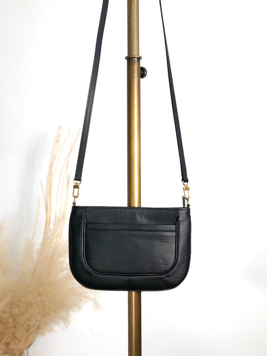 LOUIS VUITTON Epi Shoulder bag Black Vintage M58982 jcjnbh