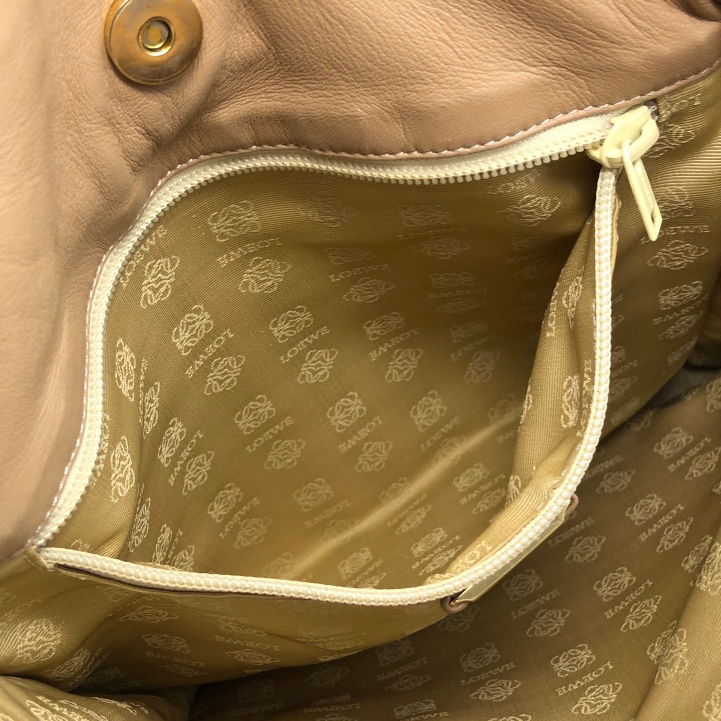 LOEWE Anagram Drawstring Shoulder bag Beige Vintage ifsxih