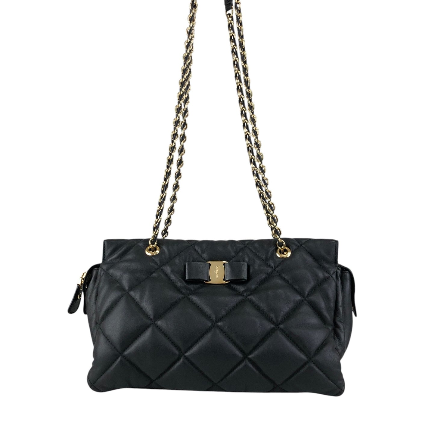 Salvatore Ferragamo Vala Ribbon Chain Shoulder bag Black Vintage ujjjt4